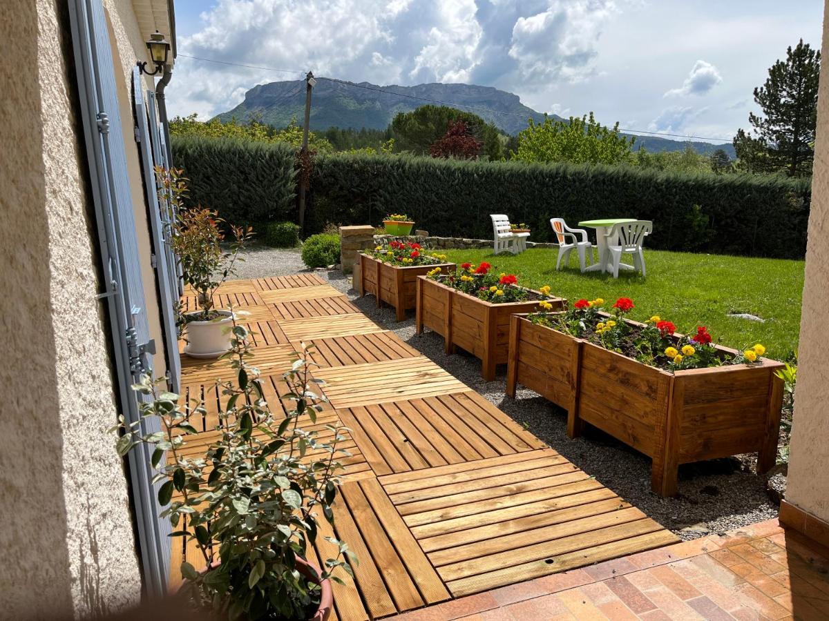 Le Cheval Blanc Bed and Breakfast Serres  Eksteriør billede
