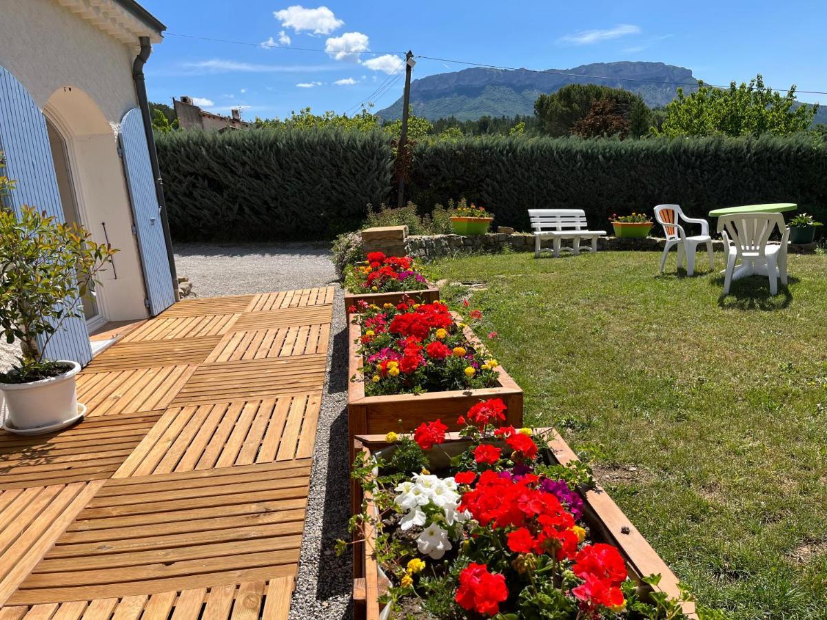 Le Cheval Blanc Bed and Breakfast Serres  Eksteriør billede