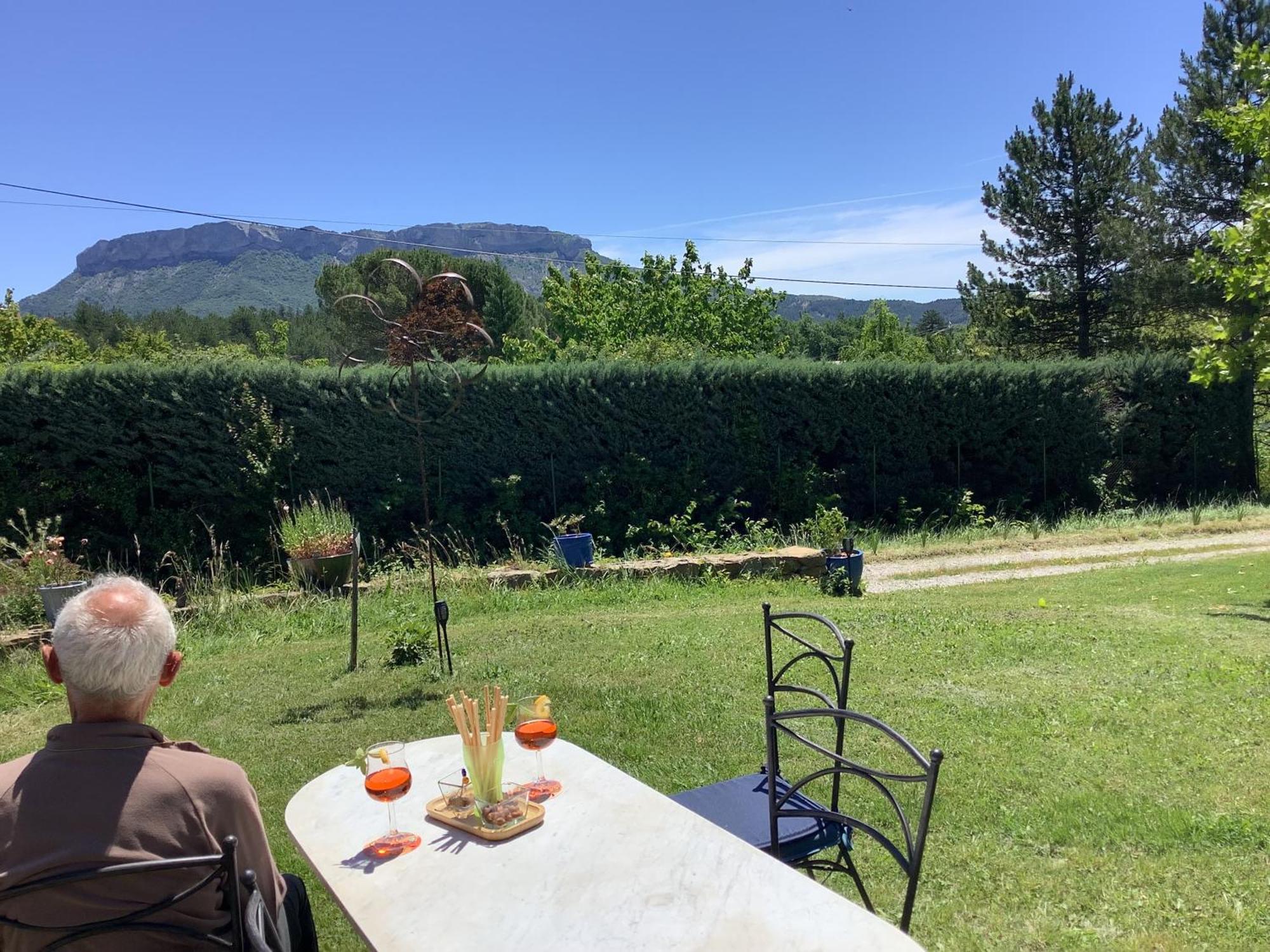 Le Cheval Blanc Bed and Breakfast Serres  Eksteriør billede